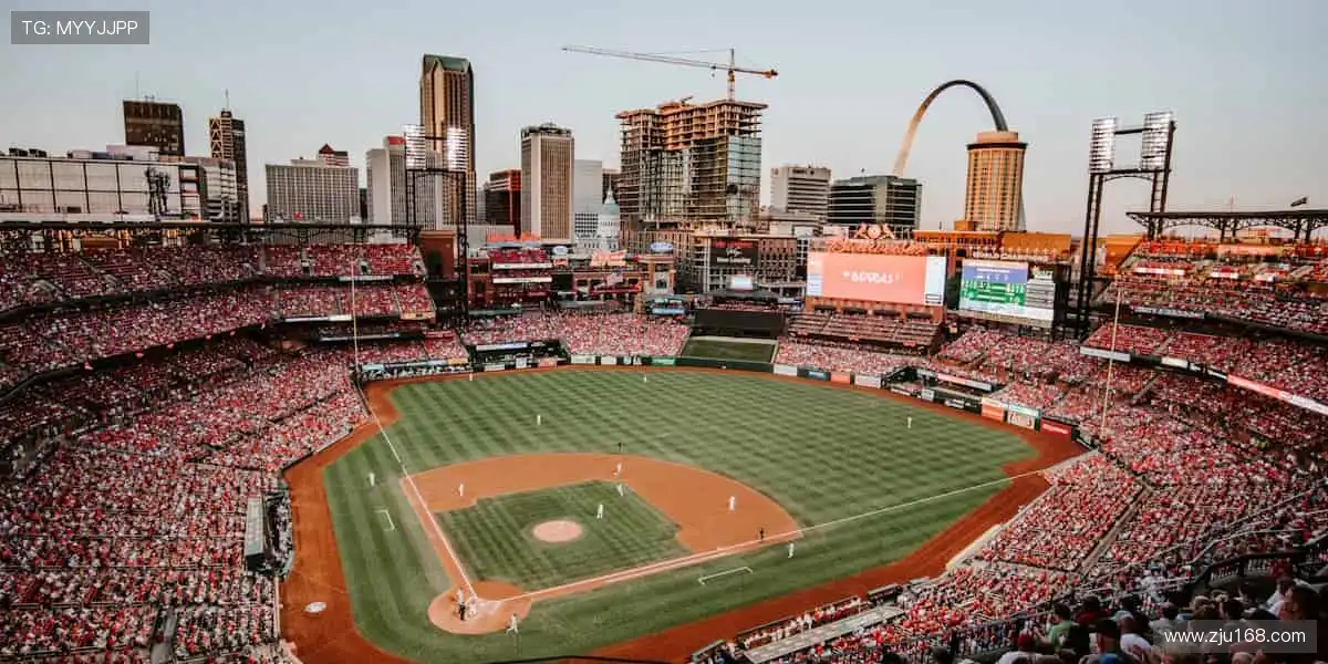 实时数据,专业解说,用科技拉近你与赛场的距离📊🎙️